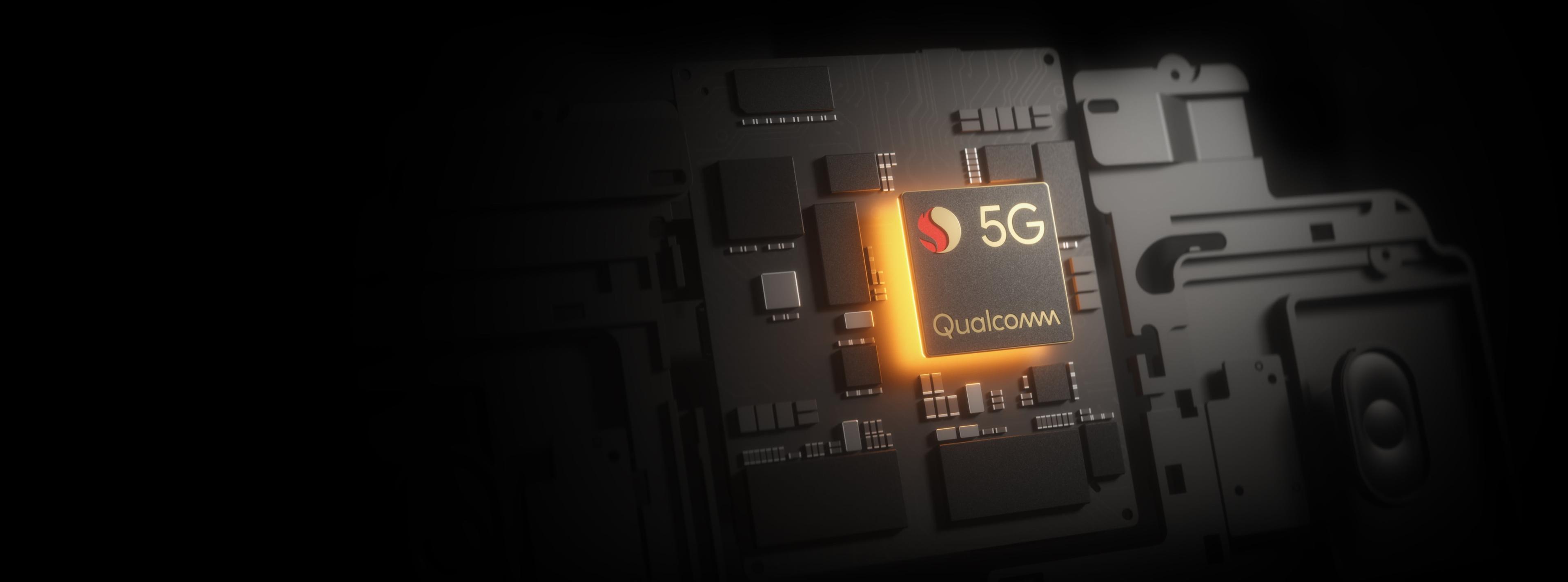 Flagship performance
unlocks extraordinary user experience.