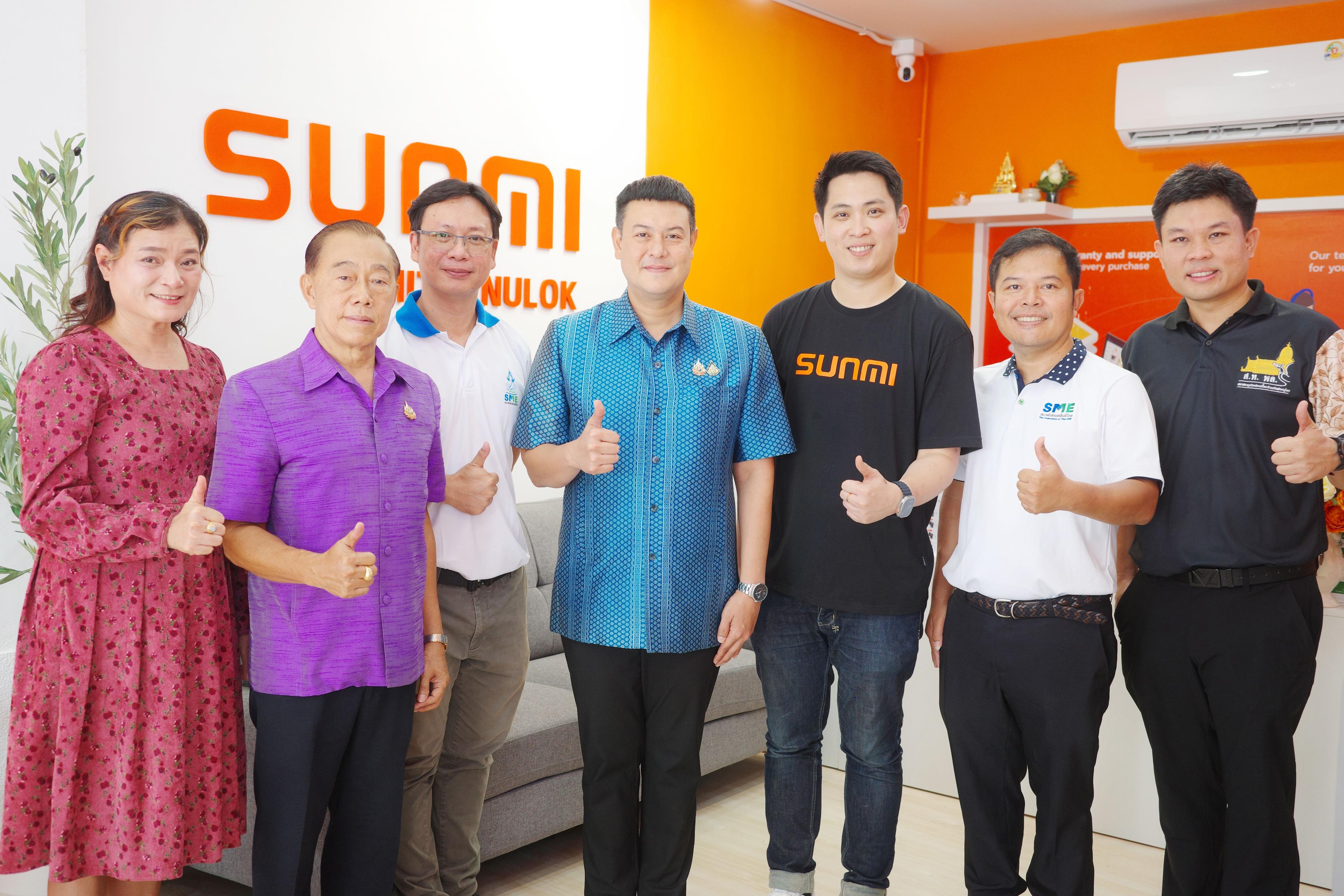 ได้รับเกียรติจากนายวรวงศ์ พงศบุตร นายอำเภอบางกระทุ่ม พิษณุโลก เป็นประธานในพิธีเปิดอย่างเป็นทางการ