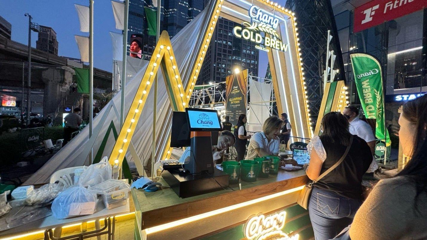 เทศกาลดนตรีส่งท้ายปี FOOD FUN Friends และ Glamping in Town